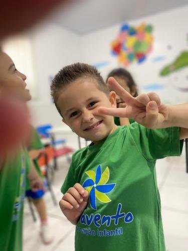 Pré 1, Aula de música - Conhecendo o Cajon