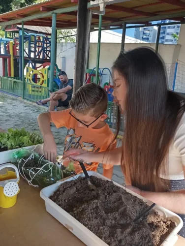 b74222ec-7790-443b-bc60-374f99829408