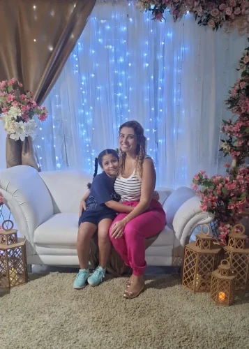 9126b2ff-9a35-4c08-8eb6-d980de5f585e