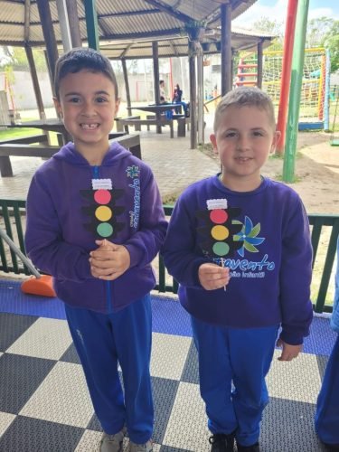 fe0dd464-598d-41b1-b28d-73dc782342dd